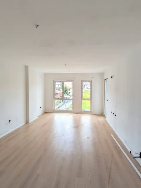 Tirane, shitet apartament 2+1 , 102 m² 132.000 € (paskuqan)