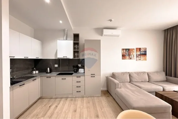 Tirane, shitet apartament 1+1 , 220 m² 370.000 € (Kinostudio)