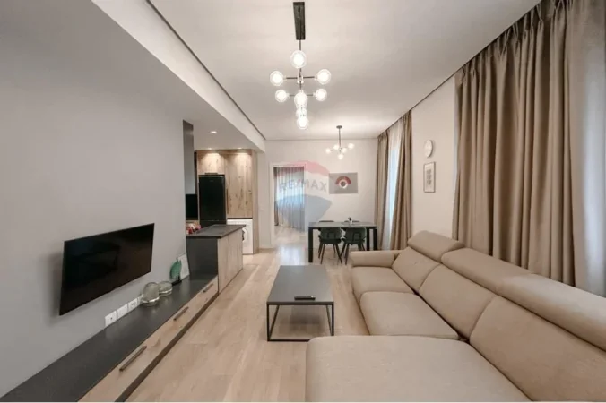 Tirane, shitet apartament 1+1 , 190 m² (Rruga e Barrikadave)