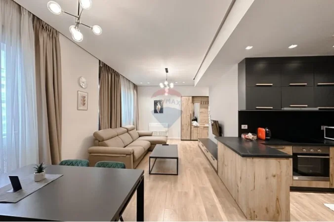 Tirane, shitet apartament 1+1 , 190 m² (Rruga e Barrikadave)