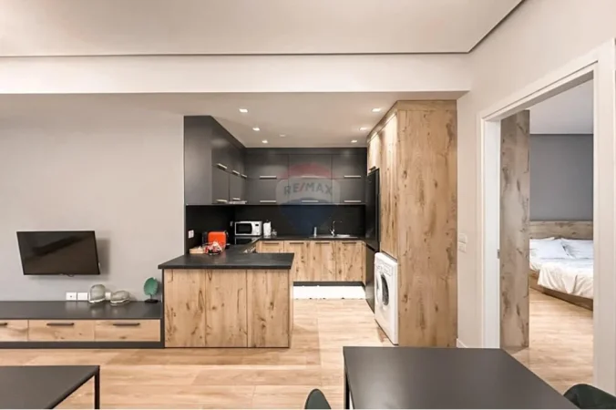 Tirane, shitet apartament 1+1 , 190 m² (Rruga e Barrikadave)
