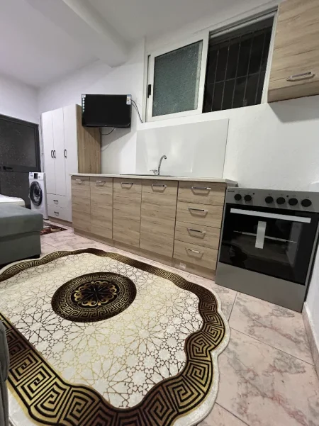 Tirane, jepet me qera garsonier Kati 0, 30 m² 280 € (Brryli, perballe Maternitetit te Ri)