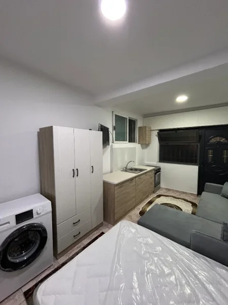 Tirane, jepet me qera garsonier Kati 0, 30 m² 280 € (Brryli, perballe Maternitetit te Ri)