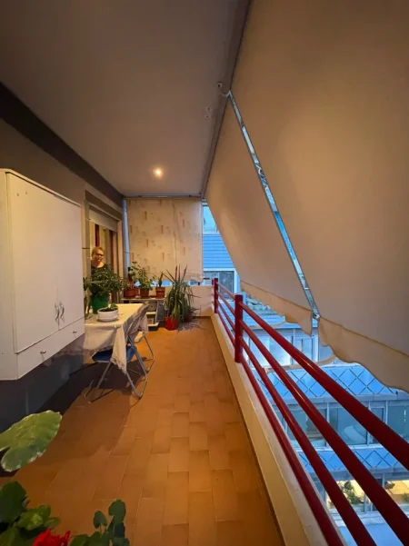 Tirane, jepet me qera apartament 2+1 Kati 4, 114 m² 700 € (Rruga e Kavajes)