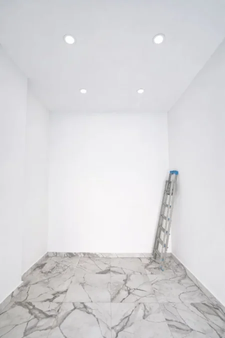 Tirane, jepet me qera ambjent biznesi Kati 0, 15 m² 250 € 