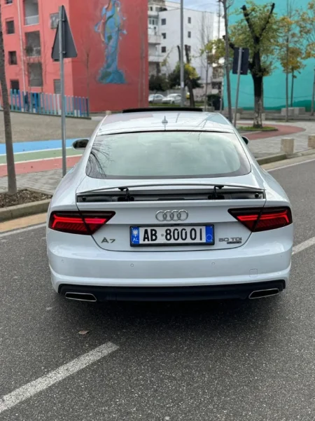 Durres, shitet makine AUDI A7 Nafte, e bardhë automatik Kondicioner 153.000 km 15.000 €