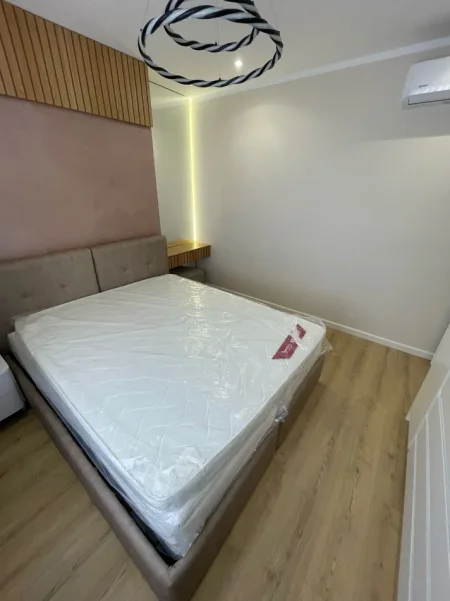 Tirane, jepet me qera apartament 1+1 Kati 2, 60 m² 600 € 