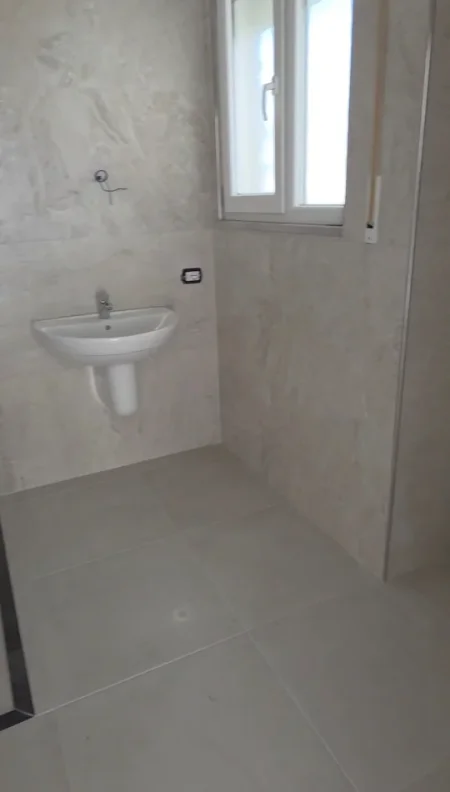 Shengjin, shitet apartament 2+1+Ballkon Kati 4, 110 m² 