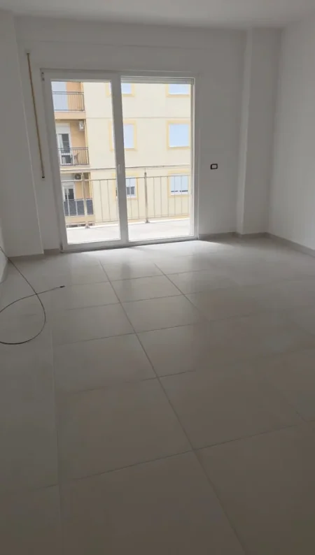 Shengjin, shitet apartament 2+1+Ballkon Kati 4, 110 m² 