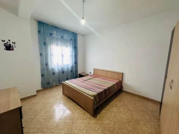 Tirane, jepet me qera apartament 1+1 Kati 2, 70 m² 350 € (21 Dhjetorw)