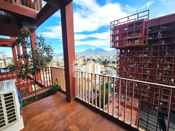 Tirane, jepet me qera apartament 1+1+Ballkon Kati 12, 70 m² 900 € (KOMPLEKSI “TIRANA GARDEN BUILDING”, RRUGA E “KAVAJËS”)