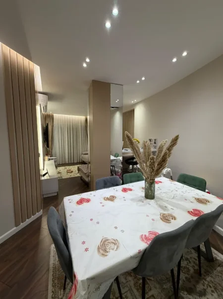 Tirane, jepet me qera apartament 1+1+Ballkon Kati 3, 1 m² 175.000 € (Kodra E Diellit)