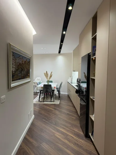 Tirane, jepet me qera apartament 1+1+Ballkon Kati 3, 1 m² 175.000 € (Kodra E Diellit)