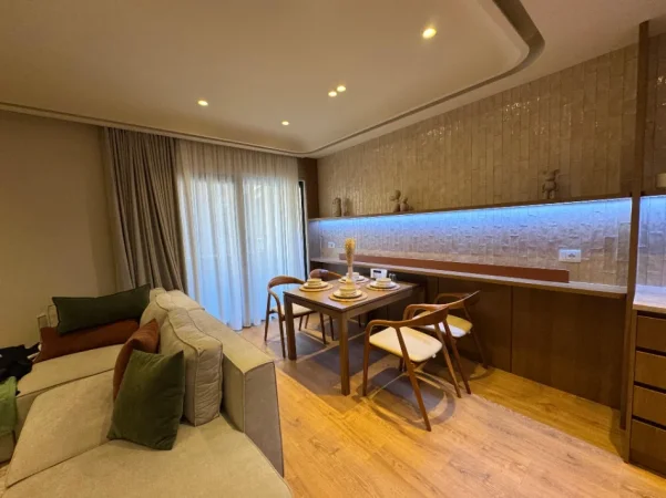 Tirane, jepet me qera apartament 1+1 , 