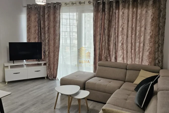 Tirane, jepet me qera apartament 2+1+Ballkon Kati 3, 78 m² 670 € (5 Maji)