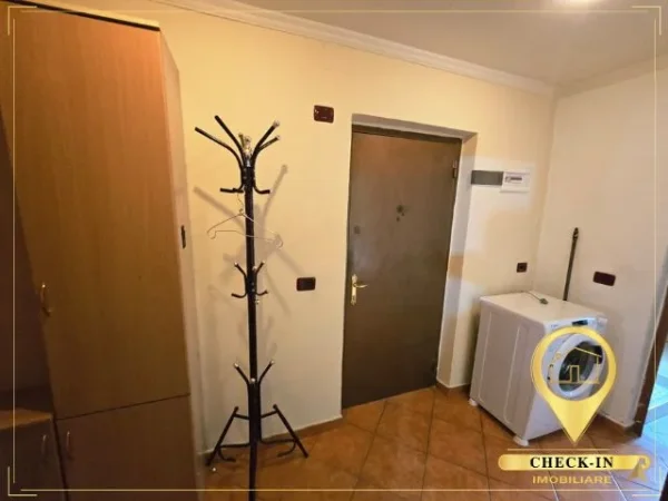 Tirane, jepet me qera apartament 1+1+Aneks+Ballkon Kati 4, 55 m² 420 € (Rruga Ferit Xhajko)