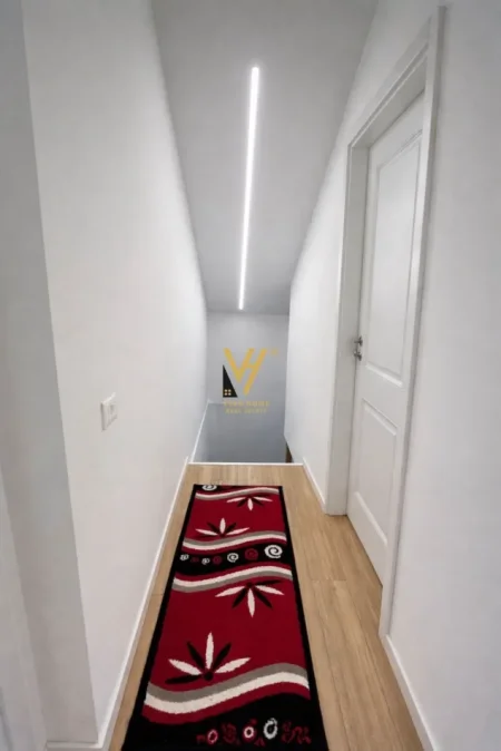 Tirane, jepet me qera shtepi Kati 0, 100 m² 470 € (SAUK I RI)