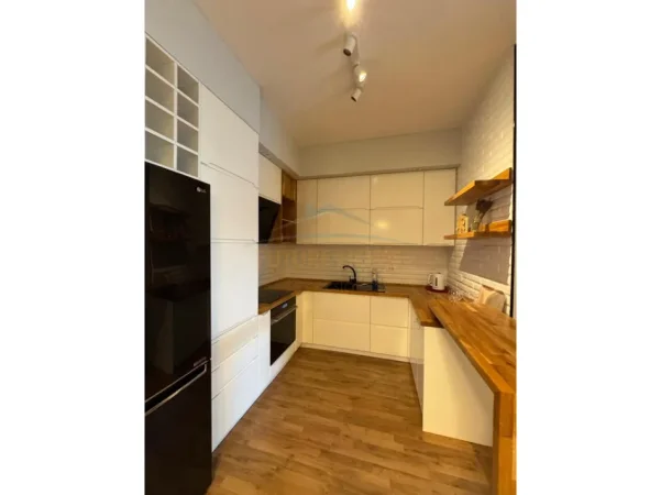 JEPET ME QERA APARTAMENT 2+1+POST PARKIMI, KOMPLEKSI MANGALEM , ALI DEM