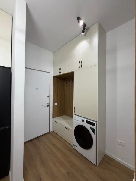 Tirane, jepet me qera apartament 1+1+Ballkon Kati 6, 50 m² 450 € (Ali Demi/Rezidenca Kadiu)