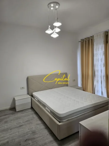 Tirane, jepet me qera apartament 2+1 Kati 3, 78 m² 670 € (5 MAJI)