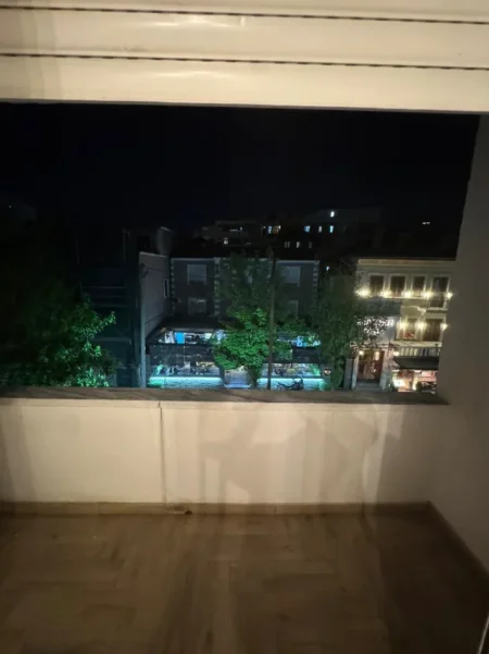 Tirane, jepet me qera apartament 3+1+Ballkon Kati 3, 100 m² 800 € (Rruga mine Peza)