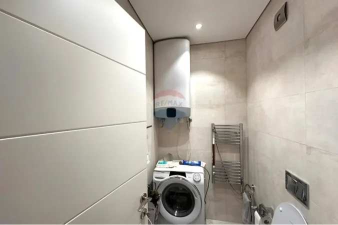 Tirane, jepet me qera apartament 2+1+Aneks+Ballkon Kati 8, 103 m² 1.200 € (Bulevardi Zogu I)