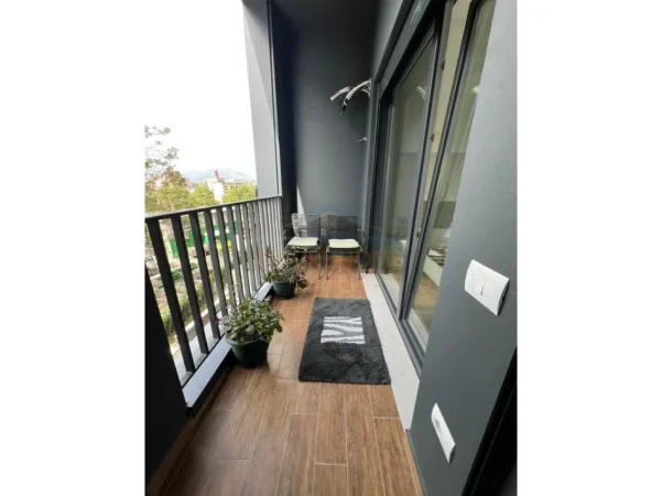 Tirane, jepet me qera apartament 1+1 Kati 2, 60 m² 550 € (Kompleksi Henke)
