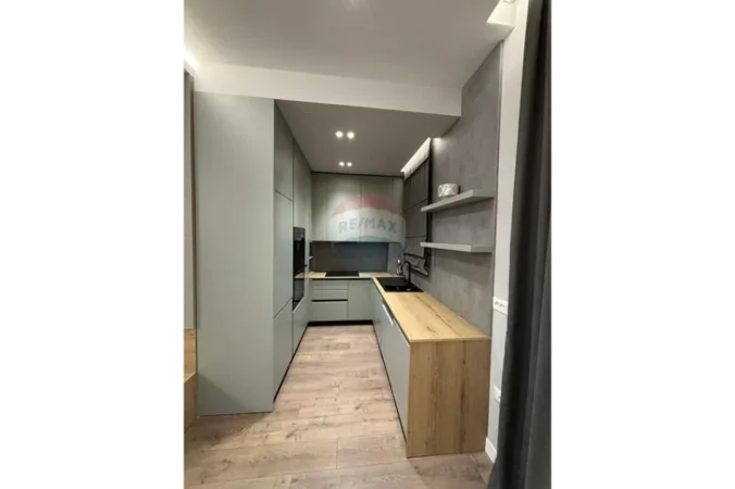 Tirane, jepet me qera apartament 3+1+Aneks+Ballkon Kati 2, 106 m² 1.500 € (Kopshti Botanik)