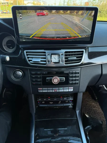 Tirane, shes makine E-CLASS 2014 BENZ E PAPEDORUR NE SHQIPERI Nafte, e zeze automatik Kondicioner 190.000 km 1 €