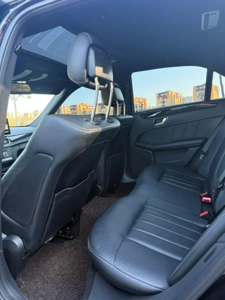 Tirane, shes makine E-CLASS 2014 BENZ E PAPEDORUR NE SHQIPERI Nafte, e zeze automatik Kondicioner 190.000 km 1 €