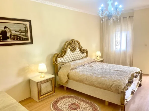 Pogradec, shitet apartament 1+1+Ballkon Kati 9, 73 m² 160.000 € (Dëshmorët e Pojskës, Pogradec)