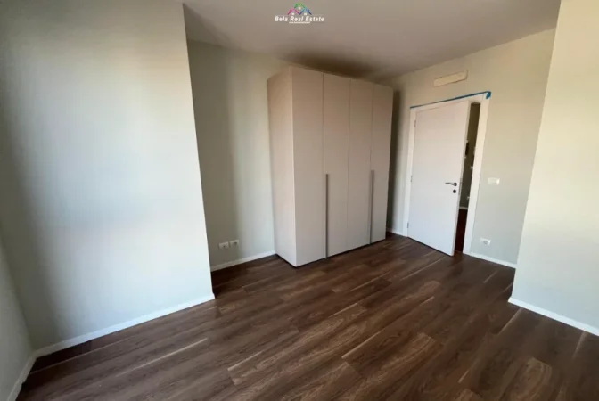 Tirane, jepet me qera apartament 1+1 Kati 2, 75 m² 550 € (Ish dogana)