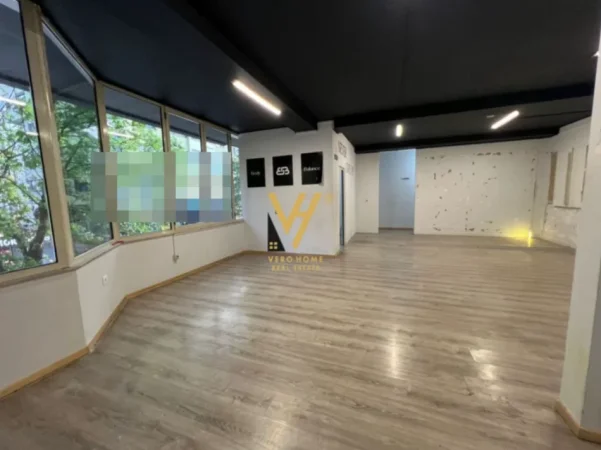 Tirane, jepet me qera zyre Kati 2, 115 m² 1.500 € (BLLOK)