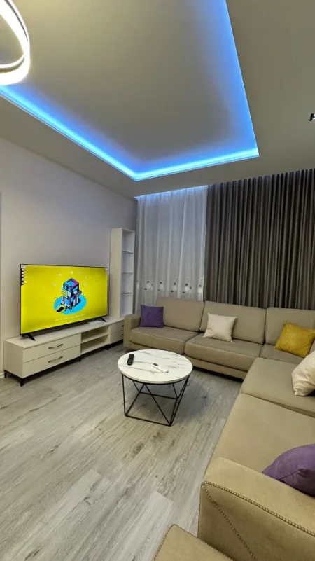 Tirane, jepet me qera apartament 1+1 Kati 2, 55 m² 600 € (RRUGA RIZA CEROVA)