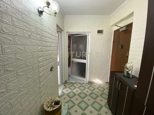Tirane, shitet apartament 1+1 Kati 3, 50 m² 144.000 € 