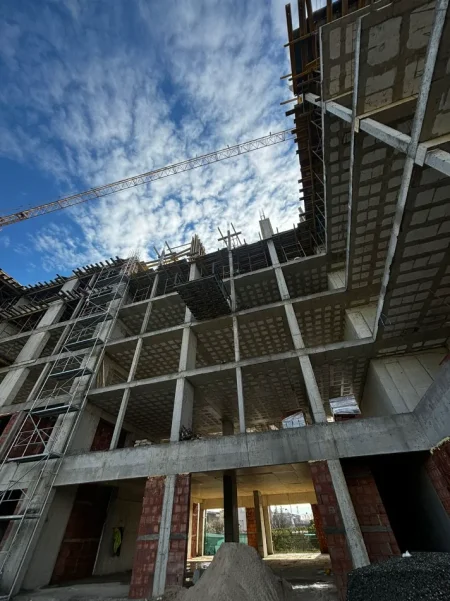 Tirane, shitet apartament 1+1 Kati 7, 61 m² 52.000 € (VANETINO 4, KAMEZ)