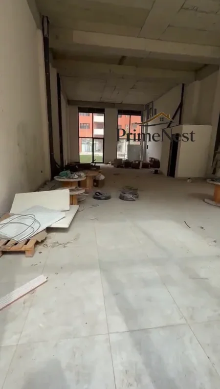 Tirane, shitet ambjent biznesi Kati 0, 158 m² (Urban Gate)