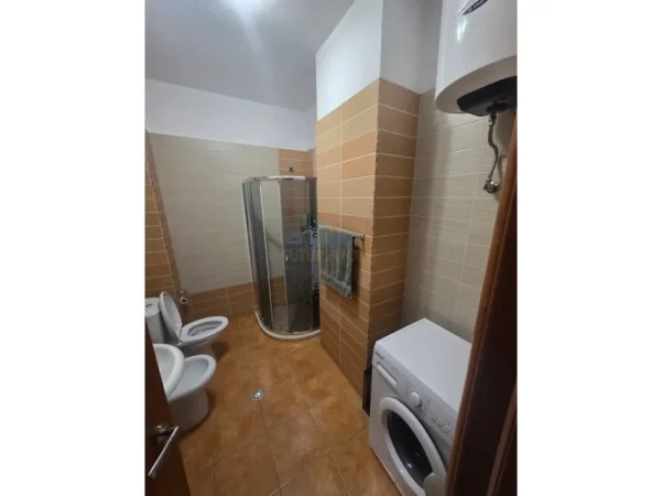 Tirane, shitet apartament 1+1 Kati 3, 71 m² 123.600 € (Unaza e Re)