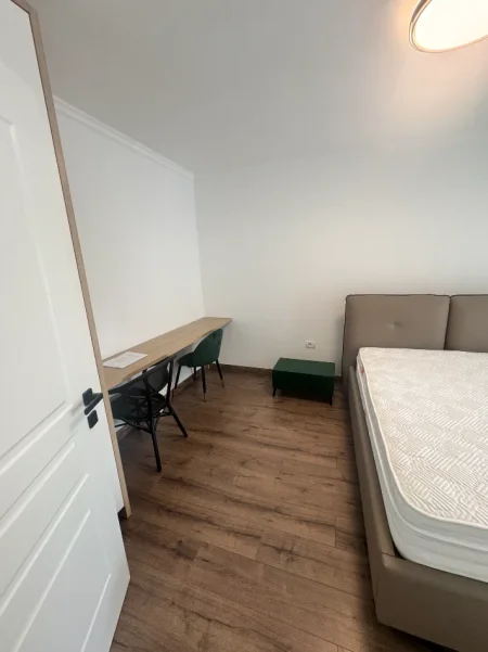 Tirane, jepet me qera apartament 1+1+Ballkon Kati 2, 55 m² 55.000 leke (21 Dhjetori)