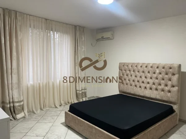 Tirane, jepet me qera apartament 2+1 Kati 1, 160 m² 650 € (Shkolla e kuqe)