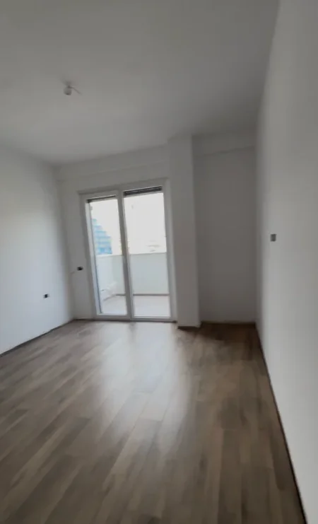 Tirane, shitet apartament+verande | Penthouse 2+1+Ballkon Kati 4, 84 m² 176.000 € (Rruga Ali Demi)