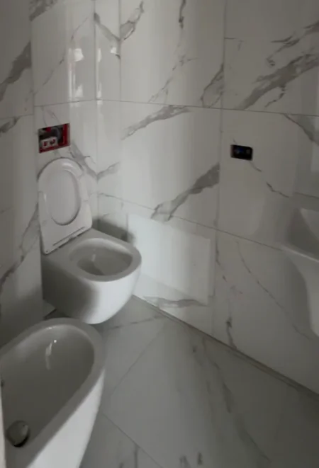 Tirane, shitet apartament+verande | Penthouse 2+1+Ballkon Kati 4, 84 m² 176.000 € (Rruga Ali Demi)