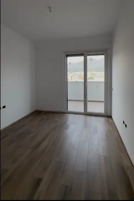 Tirane, shitet apartament+verande | Penthouse 2+1+Ballkon Kati 4, 84 m² 176.000 € (Rruga Ali Demi)