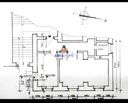 Tirane, jepet me qera ambjent biznesi Kati 0, 76 m² 23.500 € 