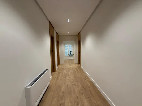 Tirane, jepet me qera Vile 2 Katshe , 700 m² 9.000 € (RRUGA E ELBASANIT)