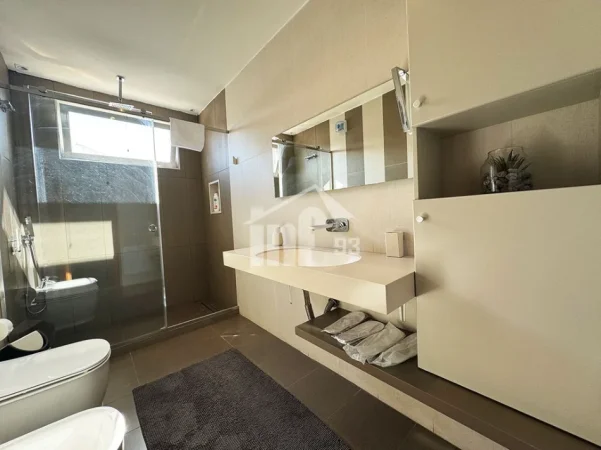 Tirane, shitet apartament 3+1 Kati 10, 220 m² 610.000 € (RRUGA “ISMAIL QEMALI” NË QENDER TË ISH BLLOKUT)