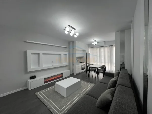 Stacioni i Trenit, qera apartament 2+1 , 77 m² 750 euro (Usluga)