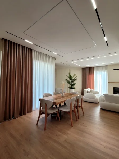 Tirane, jepet me qera Vile , 275 m² 5.000 € (GREEN VALLEY RESIDENCE, LIQENI I THATE)