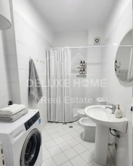 Tirane, jepet me qera apartament 2+1 Kati 3, 89 m² 