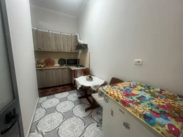 Tirane, jepet me qera garsonier 1+1 Kati 1, 314 € (capo)